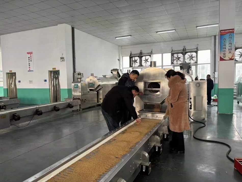 流水線炒貨機(jī).jpg
